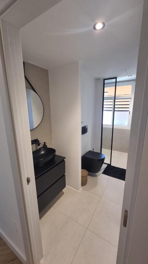 Luxe Appartement In Het Centrum Van Malaga Met Gratis Parkeerplek! ภายนอก รูปภาพ