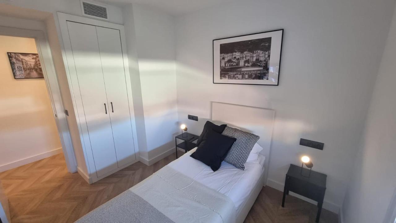 Luxe Appartement In Het Centrum Van Malaga Met Gratis Parkeerplek! ภายนอก รูปภาพ